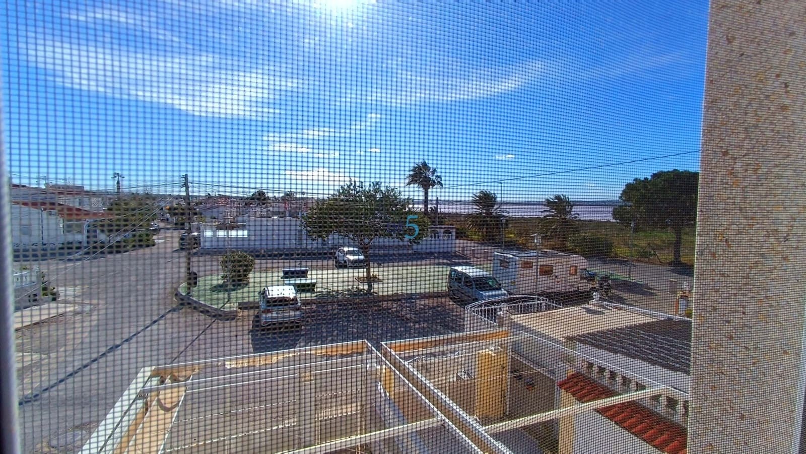 Casa de 2 habitaciones en Torrevieja en venta con garaje - 139.995 € (Ref: 9533070)