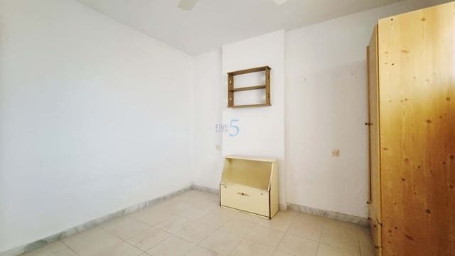 Apartamento de 1 habitación en Mil Palmeras, Pilar de la Horadada en venta con piscina garaje - 125.000 € (Ref: 9534840)