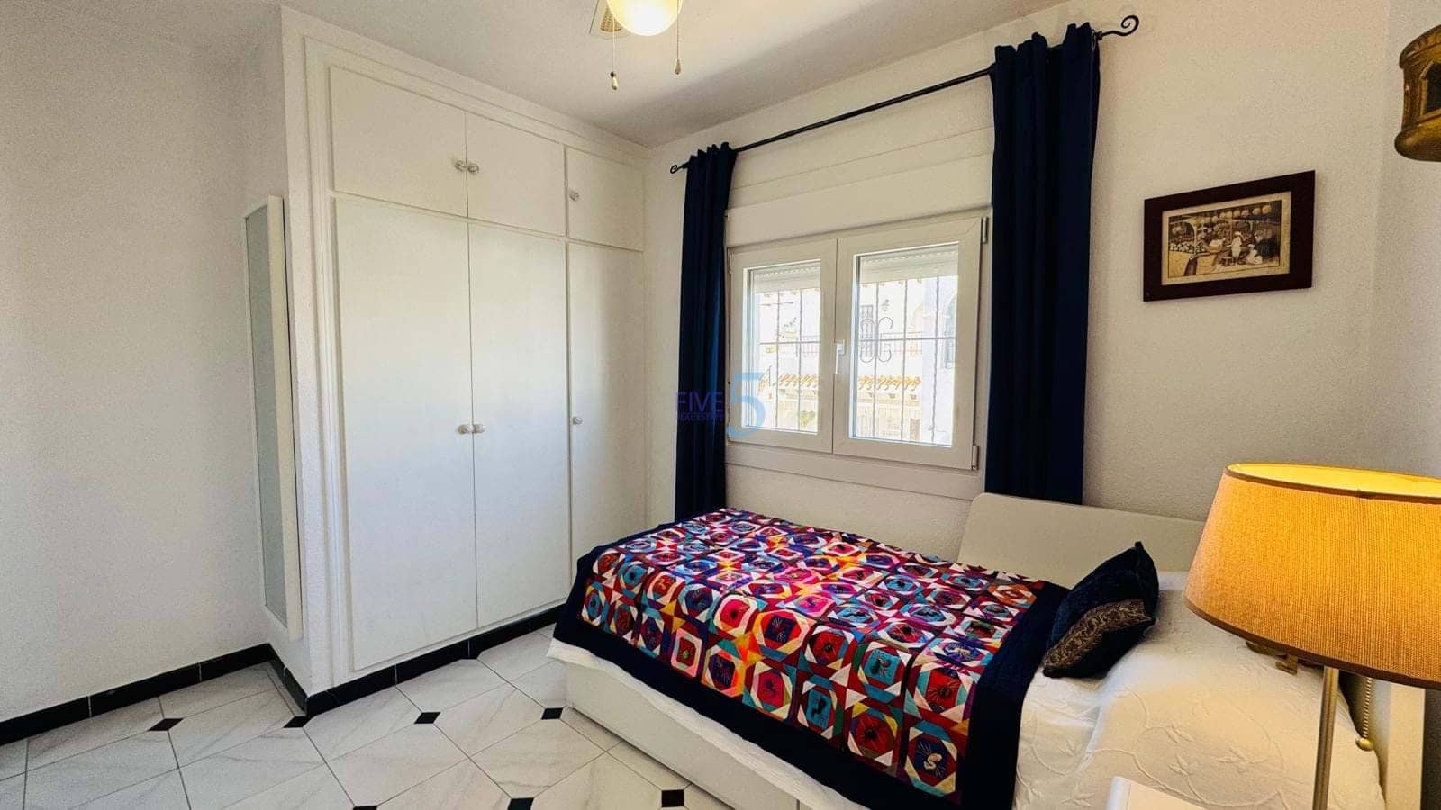 2 soverom Leilighet til salgs i Villamartin med svømmebasseng garasje - € 194 900 (Ref: 9536406)