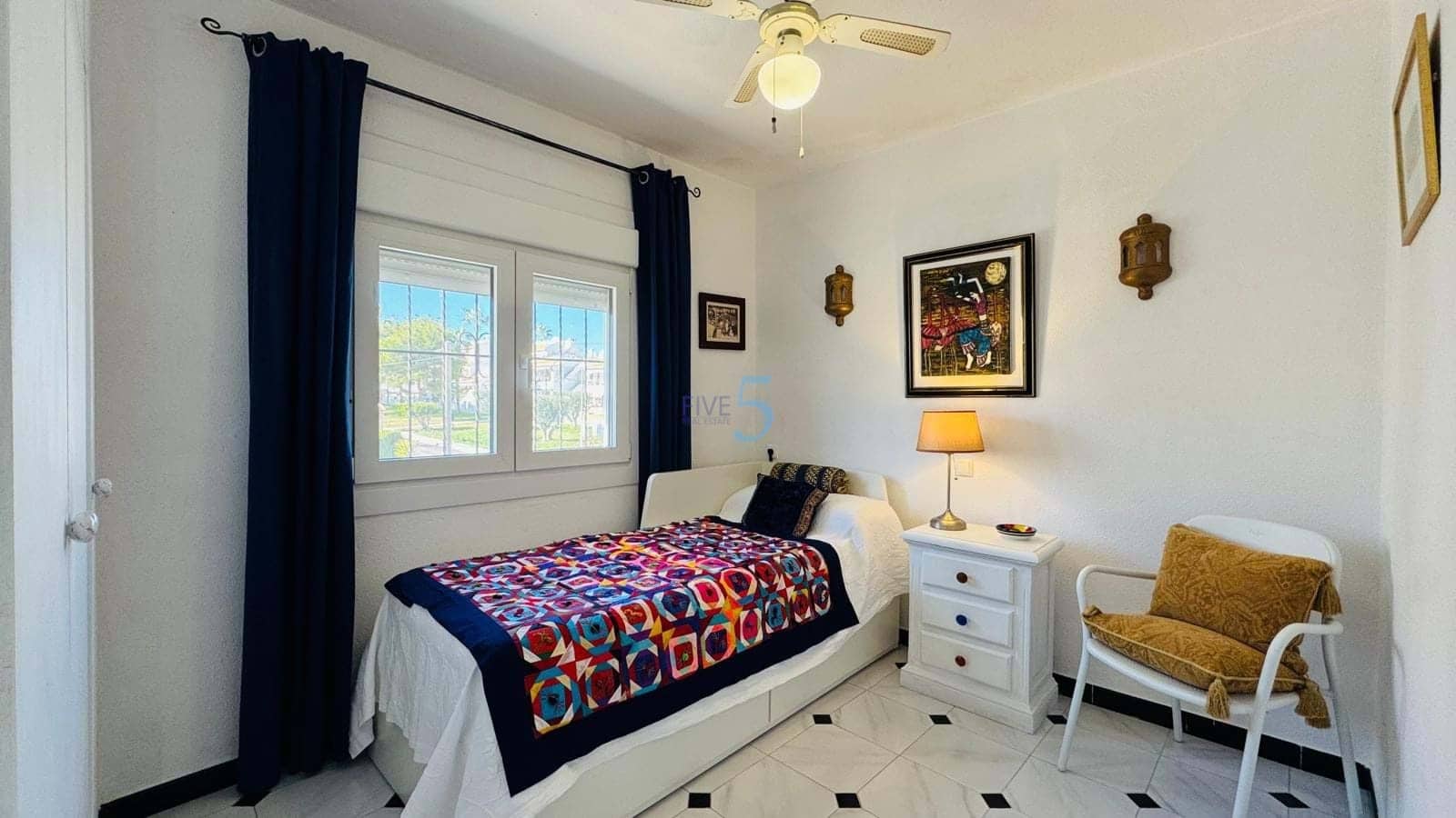 2 soverom Leilighet til salgs i Villamartin med svømmebasseng garasje - € 194 900 (Ref: 9536406)