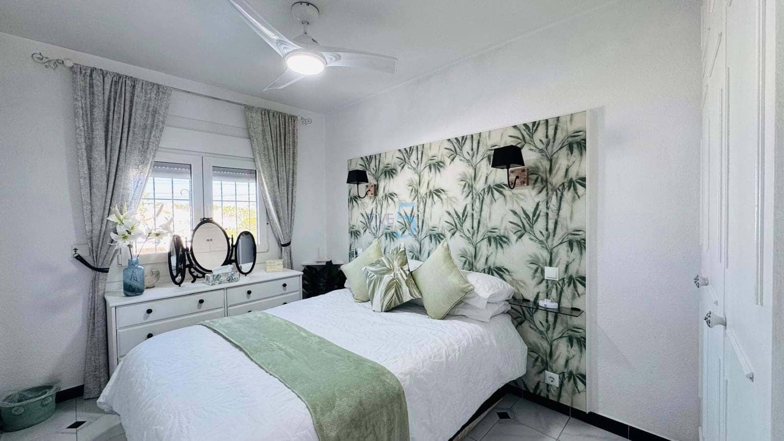 2 soverom Leilighet til salgs i Villamartin med svømmebasseng garasje - € 194 900 (Ref: 9536406)