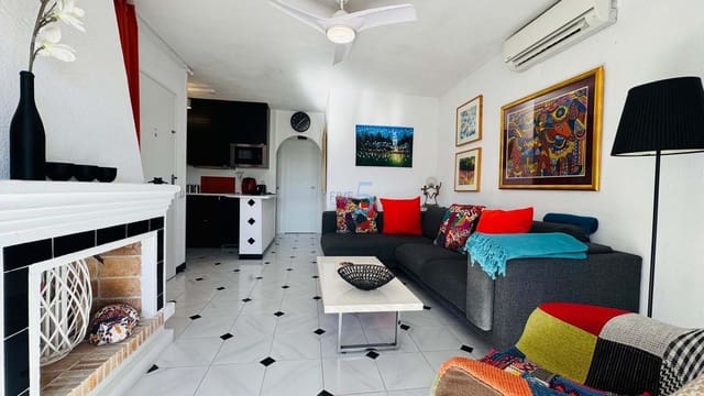 2 soverom Leilighet til salgs i Villamartin, Orihuela med svømmebasseng garasje - € 194 900 (Ref: 9536406)