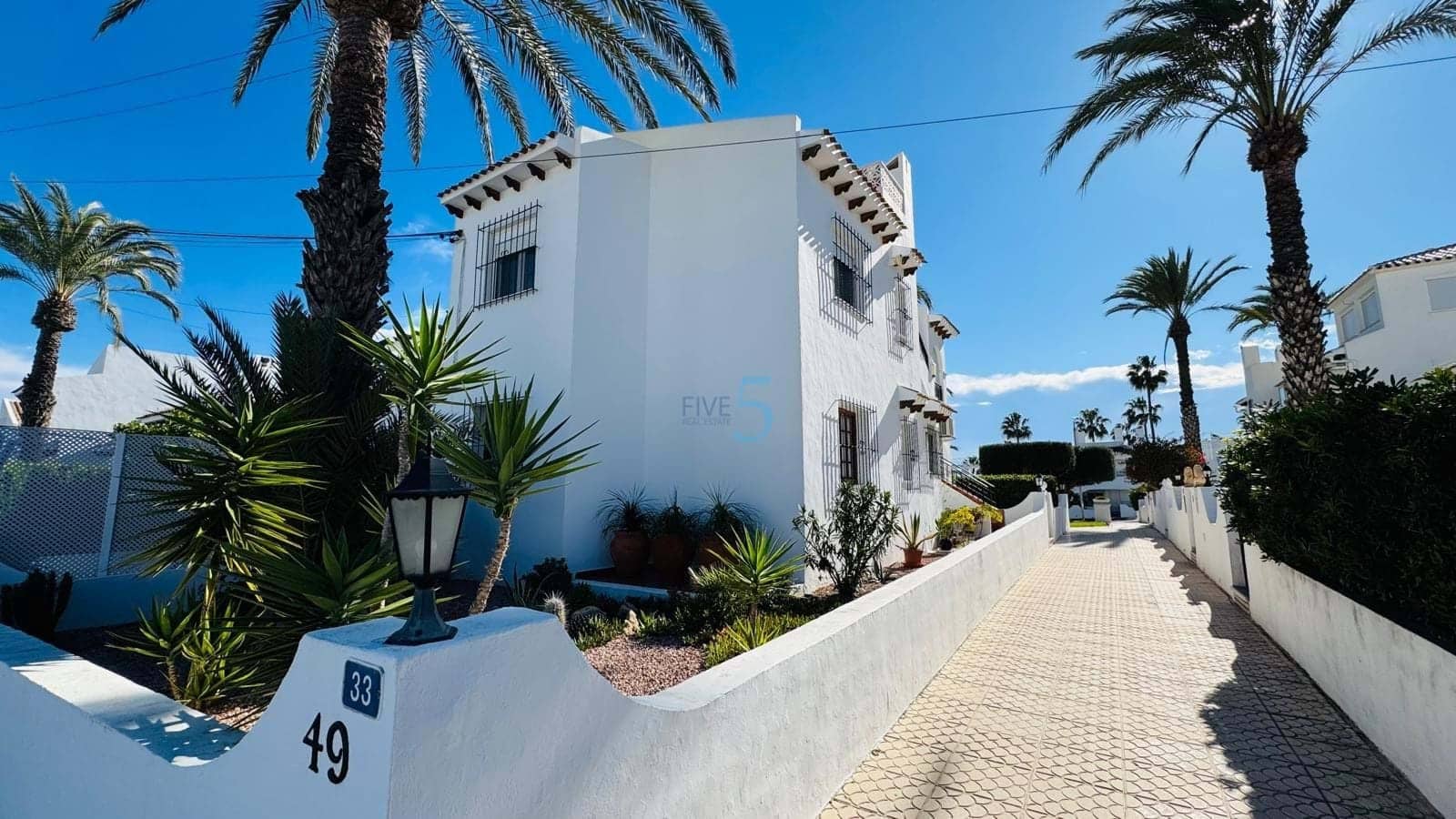 2 soverom Leilighet til salgs i Villamartin med svømmebasseng garasje - € 194 900 (Ref: 9536406)