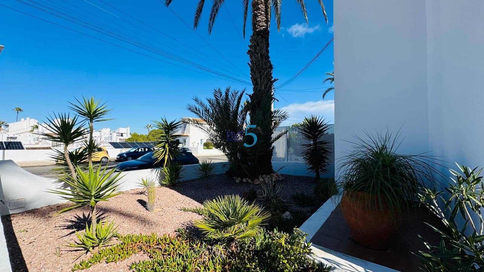 2 soverom Leilighet til salgs i Villamartin med svømmebasseng garasje - € 194 900 (Ref: 9536406)