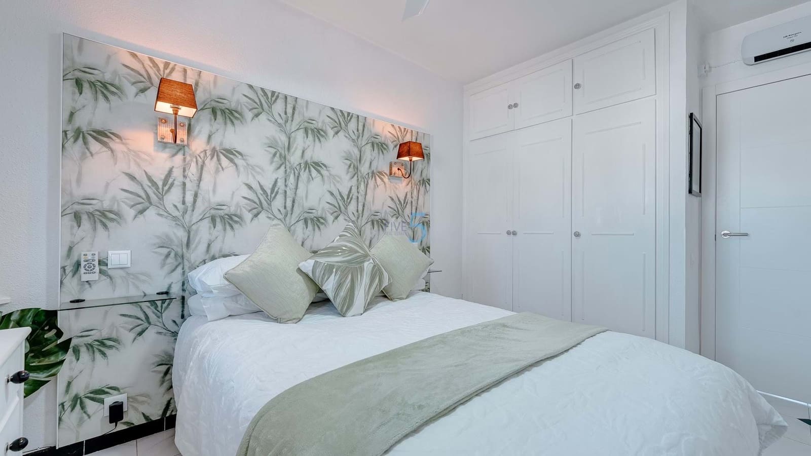 2 slaapkamer Appartement te koop in Villamartin met zwembad garage - € 194.900 (Ref: 9536406)