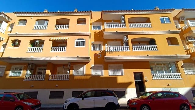 Apartamento de 2 habitaciones en Formentera del Segura en venta con piscina - 112.500 € (Ref: 9536407)