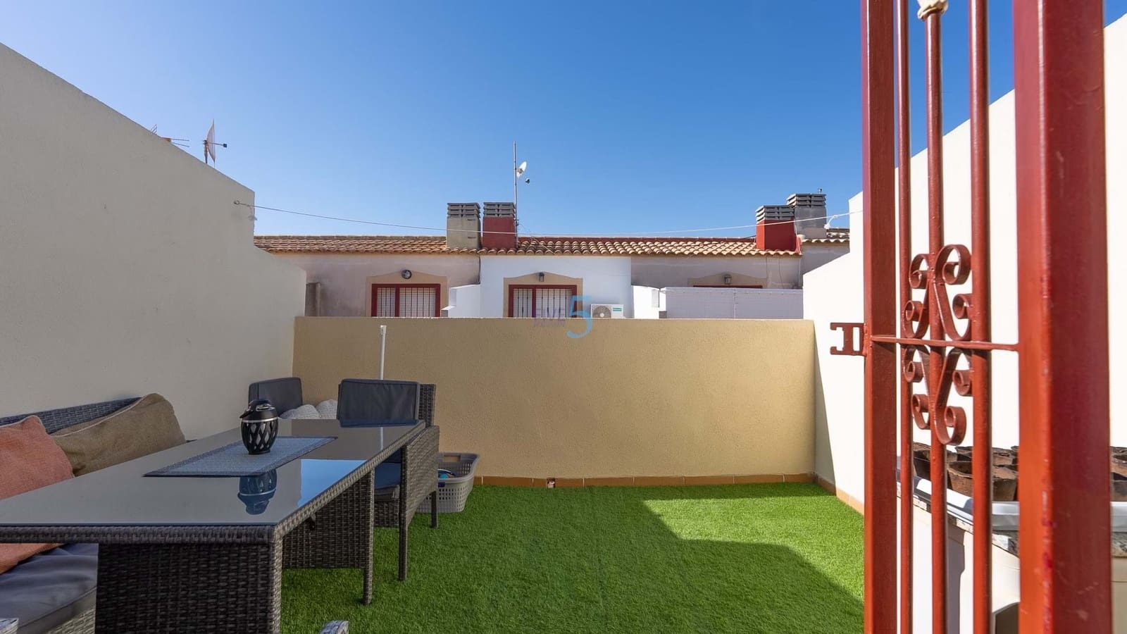 3 bedroom Townhouse for sale in Playa Flamenca with pool garage - € 189,900 (Ref: 9539090)