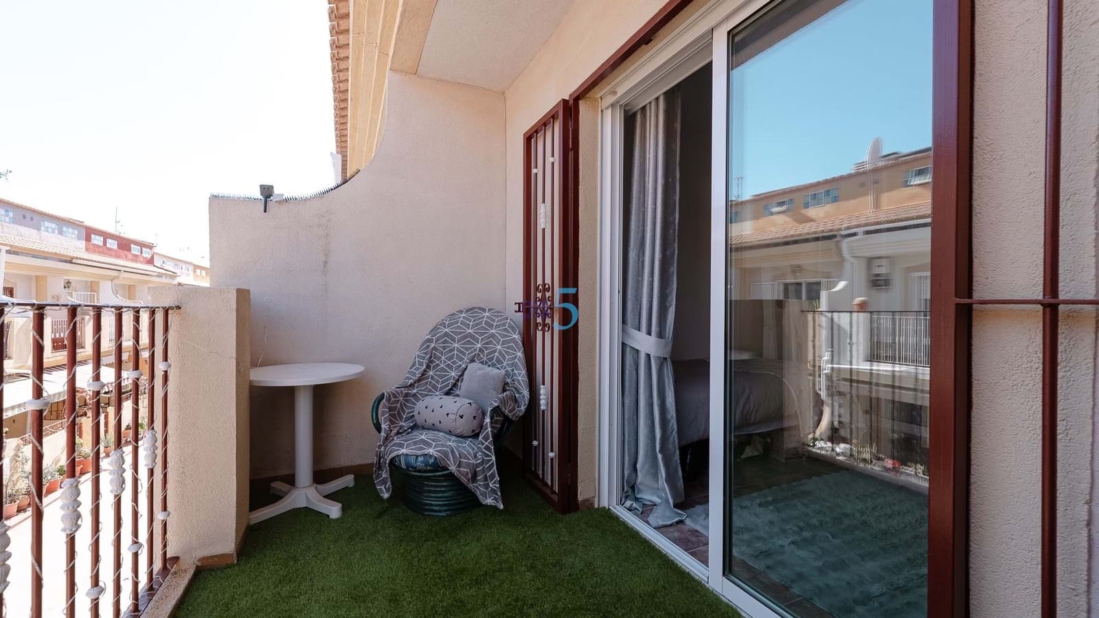 3 bedroom Townhouse for sale in Playa Flamenca with pool garage - € 189,900 (Ref: 9539090)