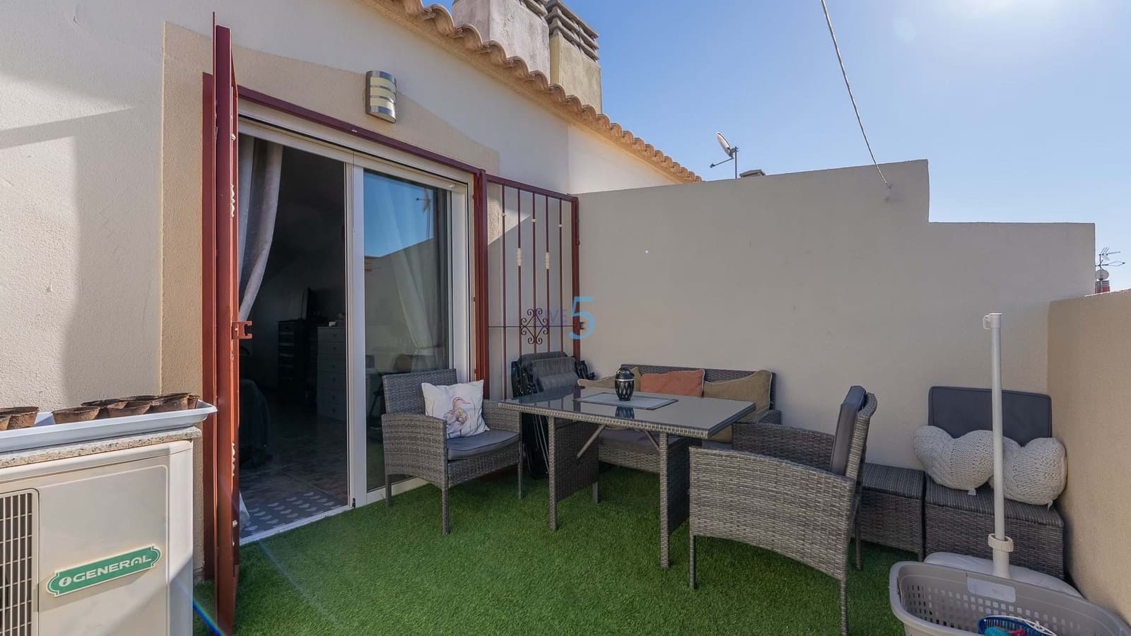 3 bedroom Townhouse for sale in Playa Flamenca with pool garage - € 189,900 (Ref: 9539090)