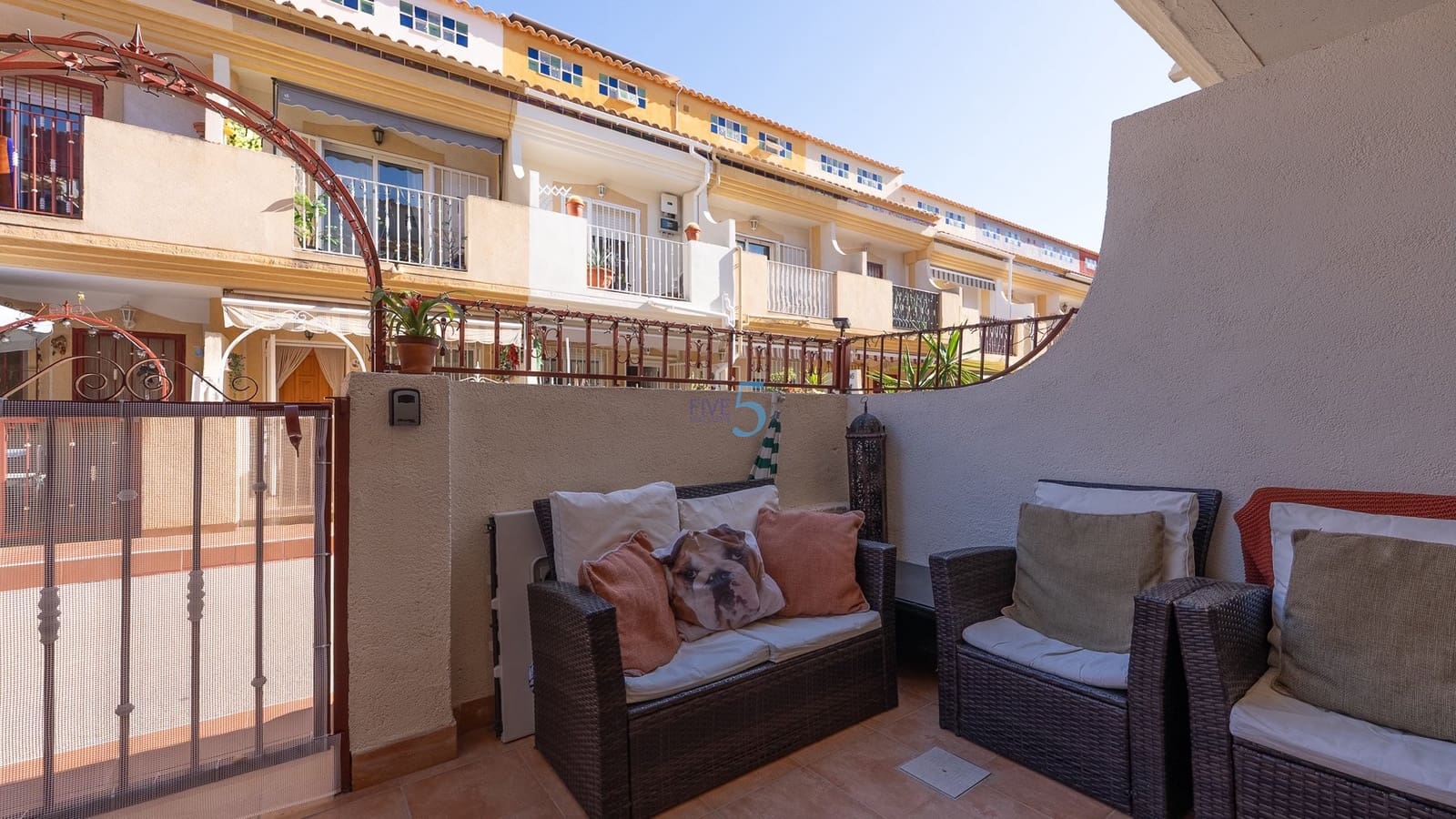 3 bedroom Townhouse for sale in Playa Flamenca with pool garage - € 189,900 (Ref: 9539090)