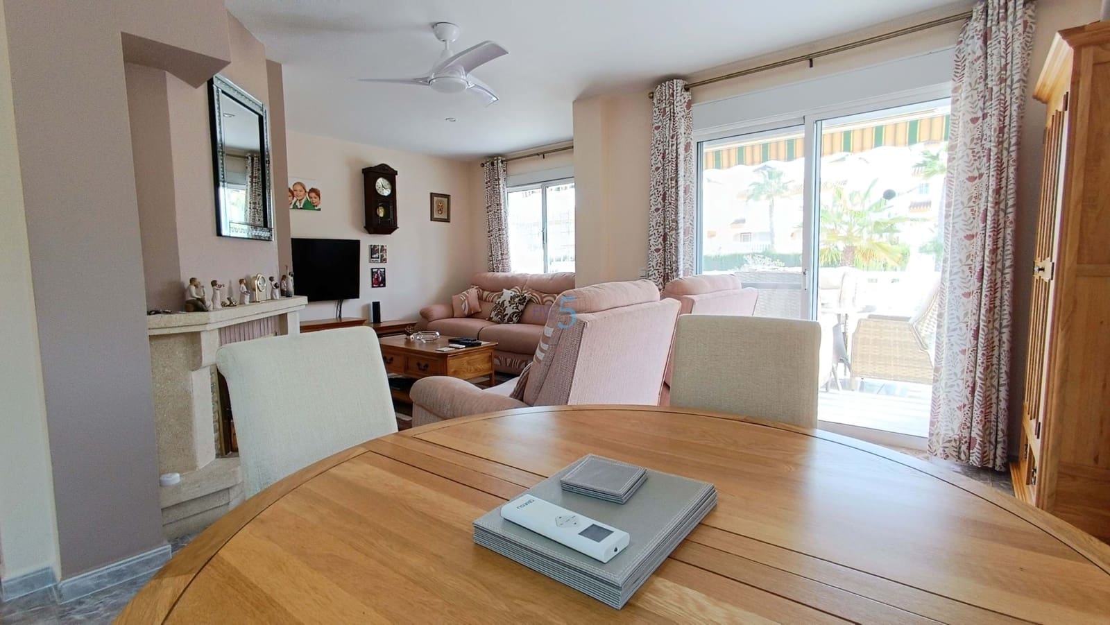 Pareado de 3 habitaciones en Rojales en venta con piscina garaje - 235.000 € (Ref: 9539682)