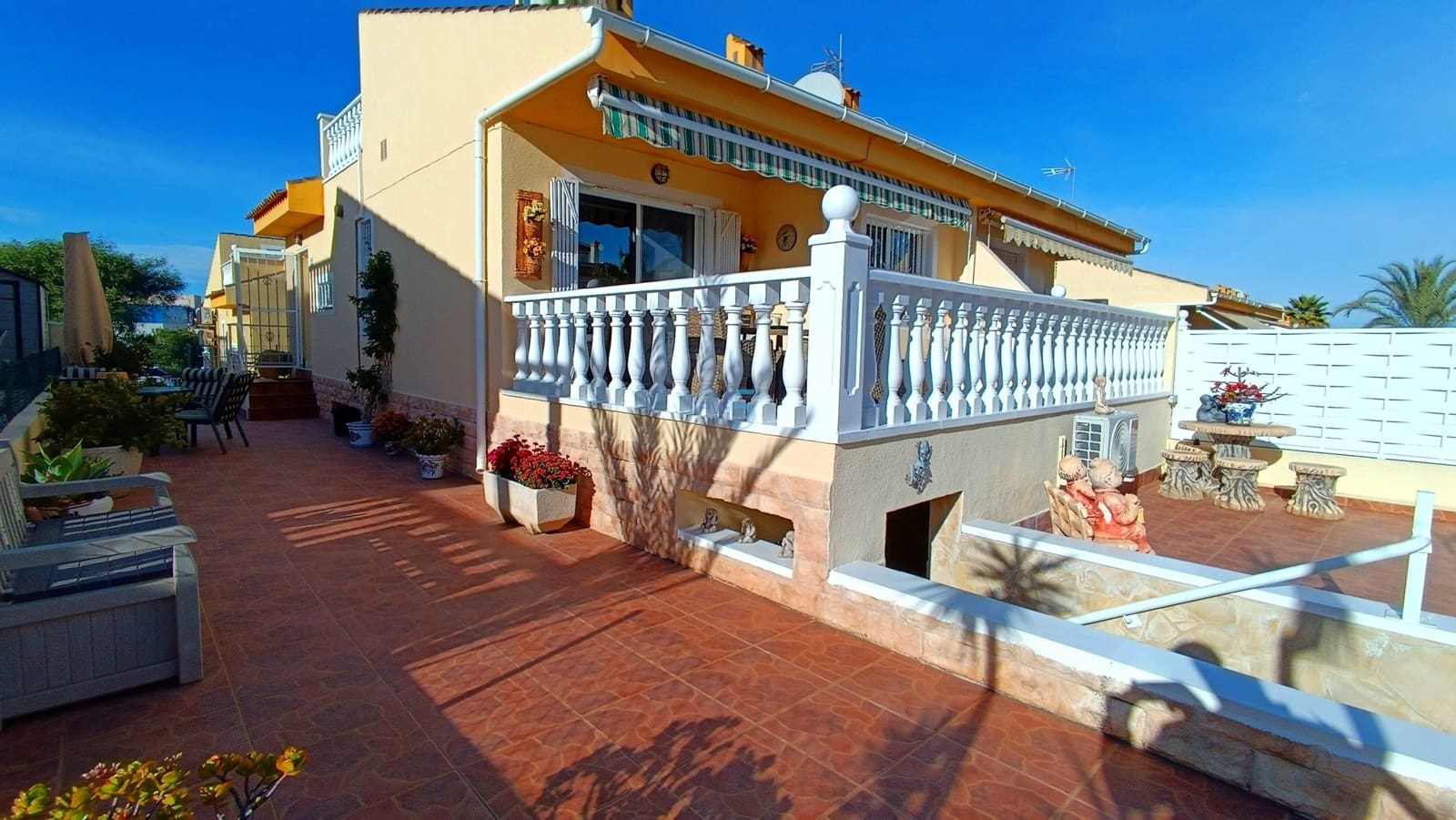 Pareado de 3 habitaciones en Rojales en venta con piscina garaje - 235.000 € (Ref: 9539682)