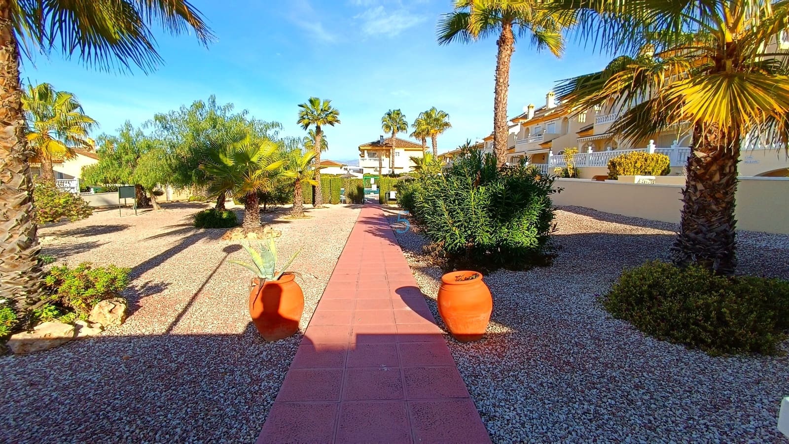 Pareado de 3 habitaciones en Rojales en venta con piscina garaje - 235.000 € (Ref: 9539682)