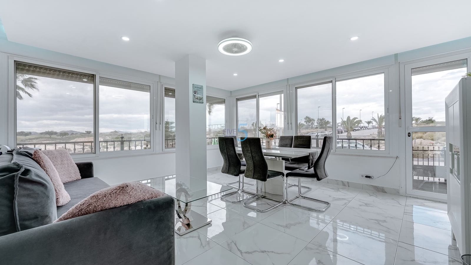 3 bedroom Apartment for sale in Vistabella with pool - € 215,000 (Ref: 9539683)