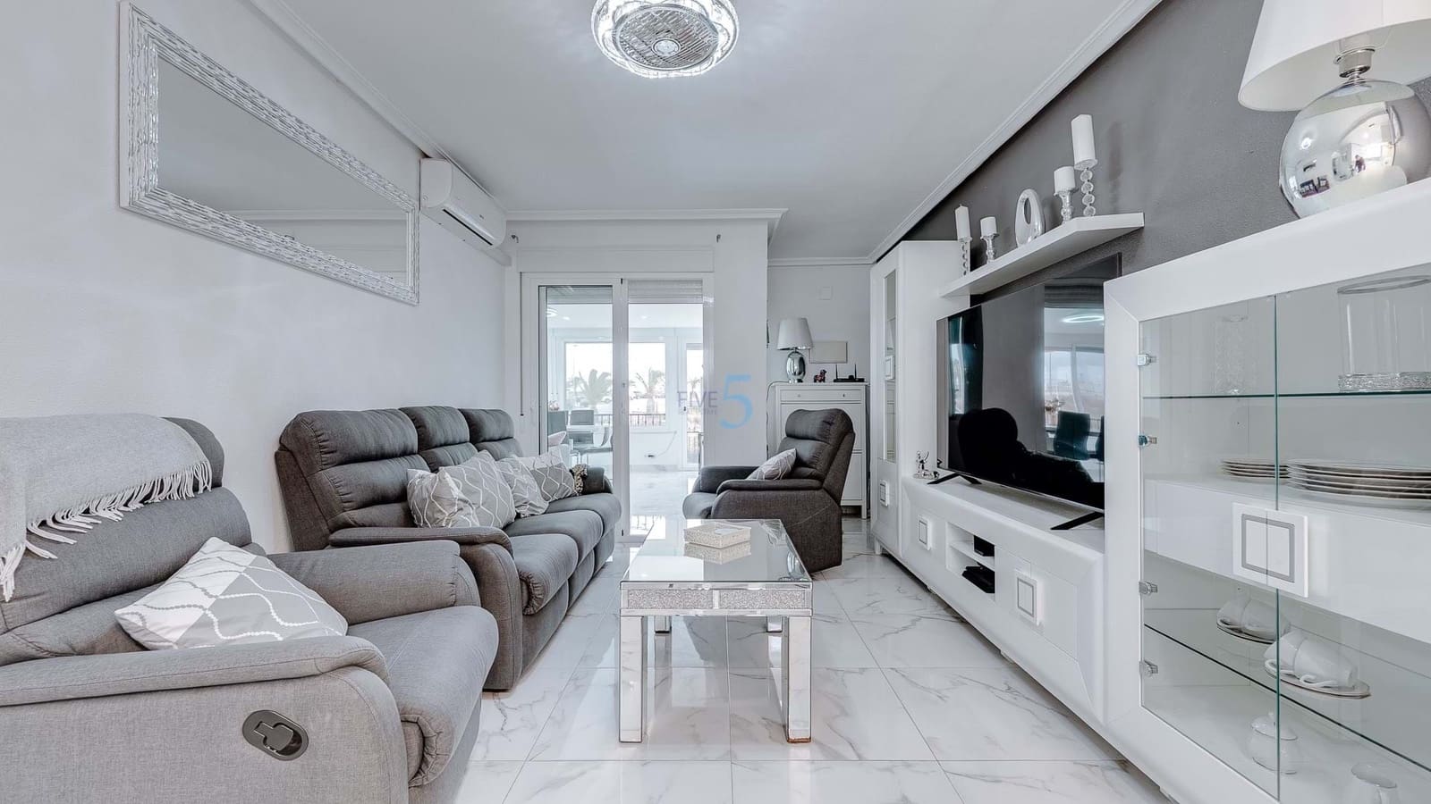 3 bedroom Apartment for sale in Vistabella with pool - € 215,000 (Ref: 9539683)