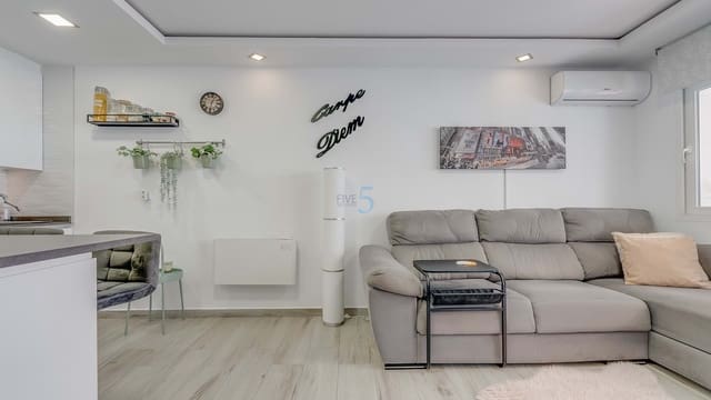 3 makuuhuone Omakotitalo myytävänä paikassa Los Altos mukana uima-altaan - 179 900 € (Ref: 9539910)