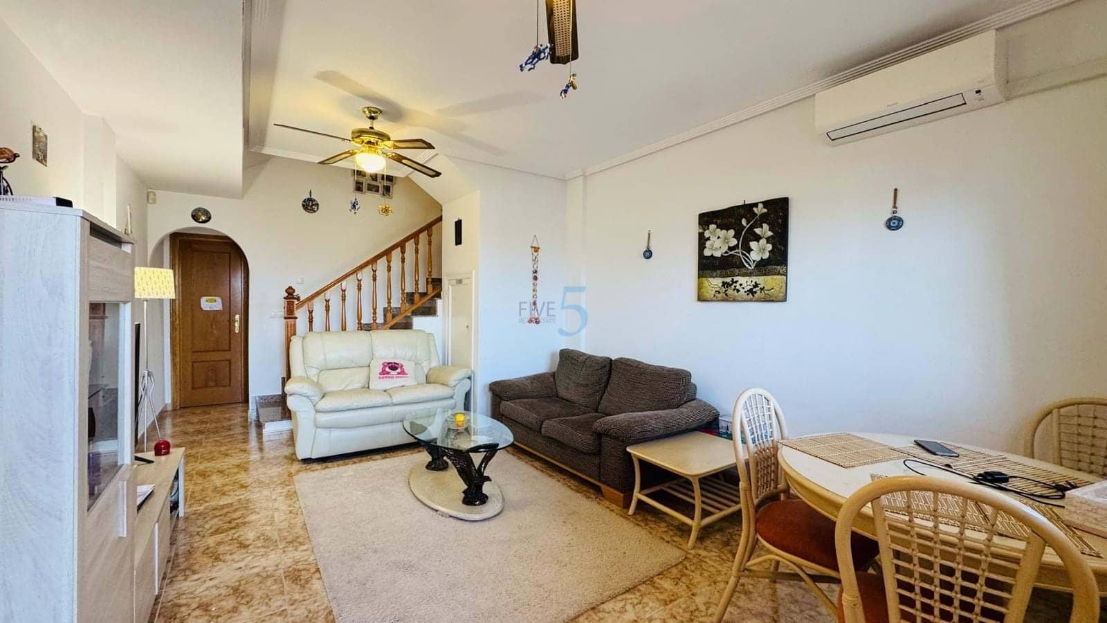 2 soveværelse Byhus til salg i Orihuela Costa med swimmingpool garage - € 220.000 (Ref: 9539914)