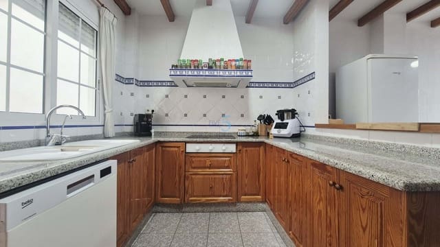 5 sypialnia Dom na sprzedaż w San Pedro del Pinatar z garażem - 265 000 € (Ref: 9541922)