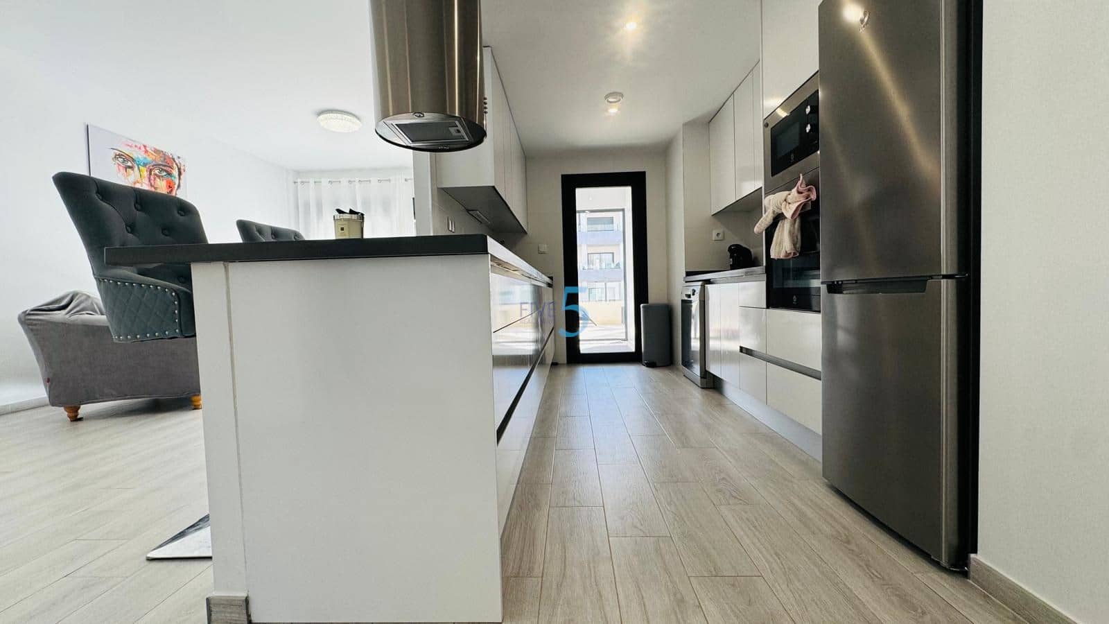 Apartamento de 3 habitaciones en Villamartin en venta con piscina garaje - 360.000 € (Ref: 9542781)