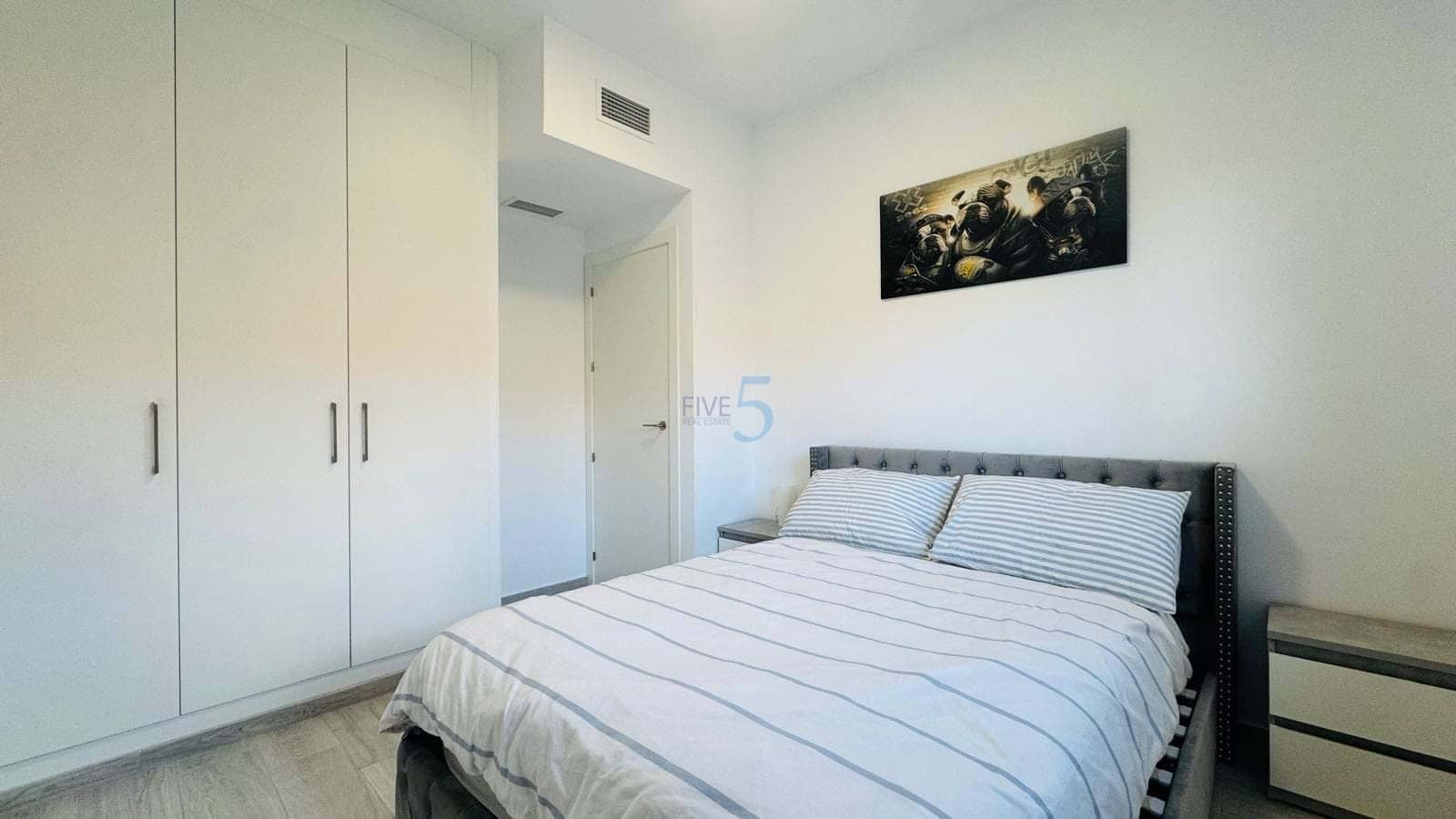 Apartamento de 3 habitaciones en Villamartin en venta con piscina garaje - 360.000 € (Ref: 9542781)