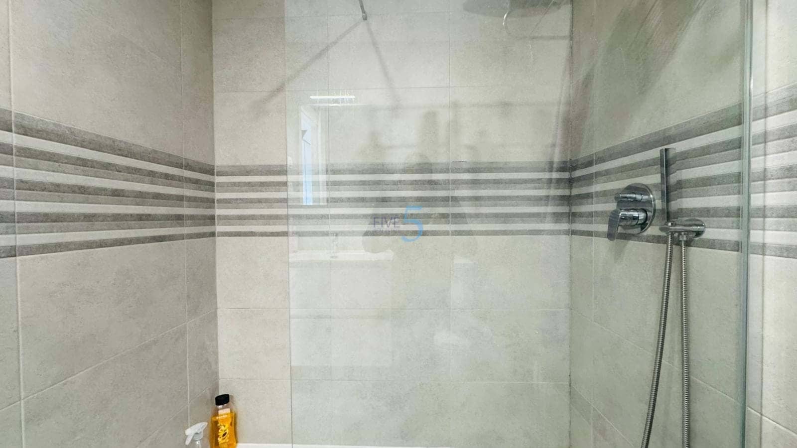 Apartamento de 3 habitaciones en Villamartin en venta con piscina garaje - 360.000 € (Ref: 9542781)