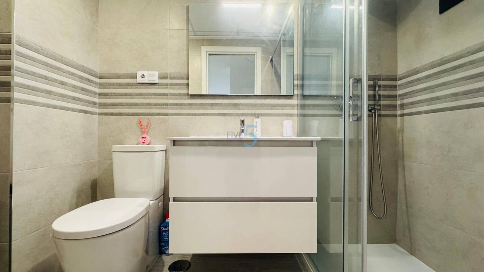 Apartamento de 3 habitaciones en Villamartin en venta con piscina garaje - 360.000 € (Ref: 9542781)