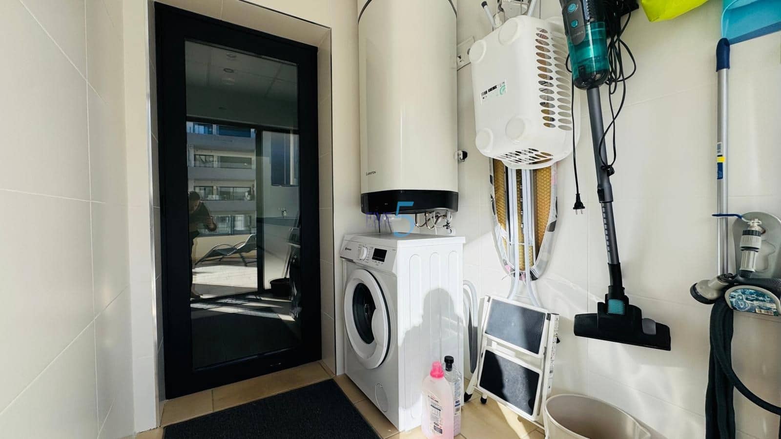 Apartamento de 3 habitaciones en Villamartin en venta con piscina garaje - 360.000 € (Ref: 9542781)