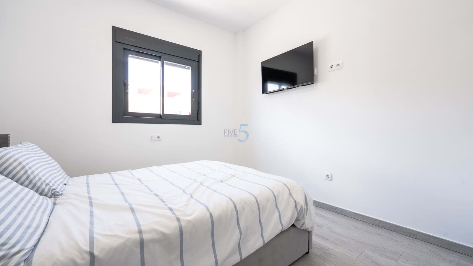 3 bedroom Apartment for sale in Villamartin with pool garage - € 350,000 (Ref: 9542781)