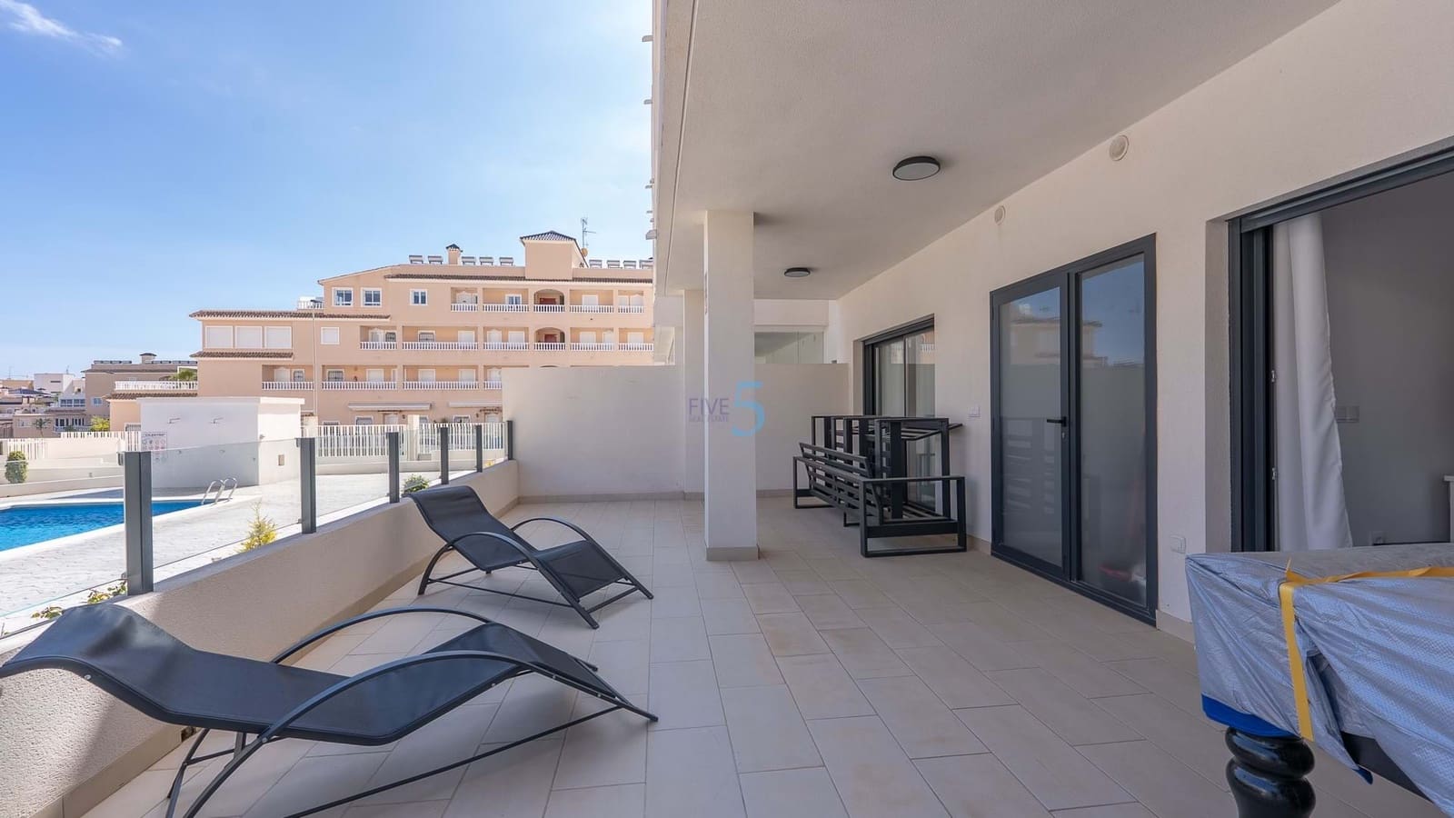 3 bedroom Apartment for sale in Villamartin with pool garage - € 350,000 (Ref: 9542781)