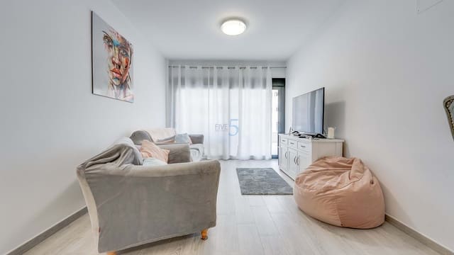 Apartamento de 3 habitaciones en Villamartin, Orihuela en venta con piscina garaje - 350.000 € (Ref: 9542781)