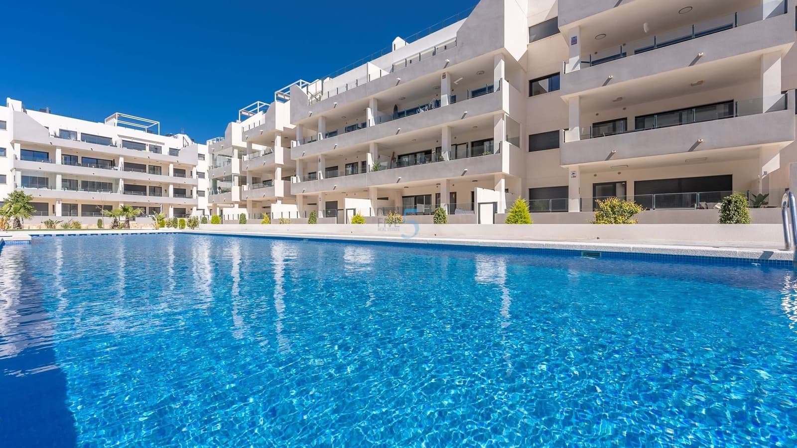 3 bedroom Apartment for sale in Villamartin with pool garage - € 350,000 (Ref: 9542781)