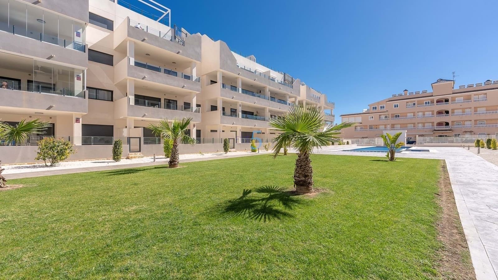 3 bedroom Apartment for sale in Villamartin with pool garage - € 350,000 (Ref: 9542781)