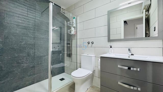 Casa de 3 habitaciones en Villamartin, Orihuela en venta con piscina - 299.900 € (Ref: 9542782)