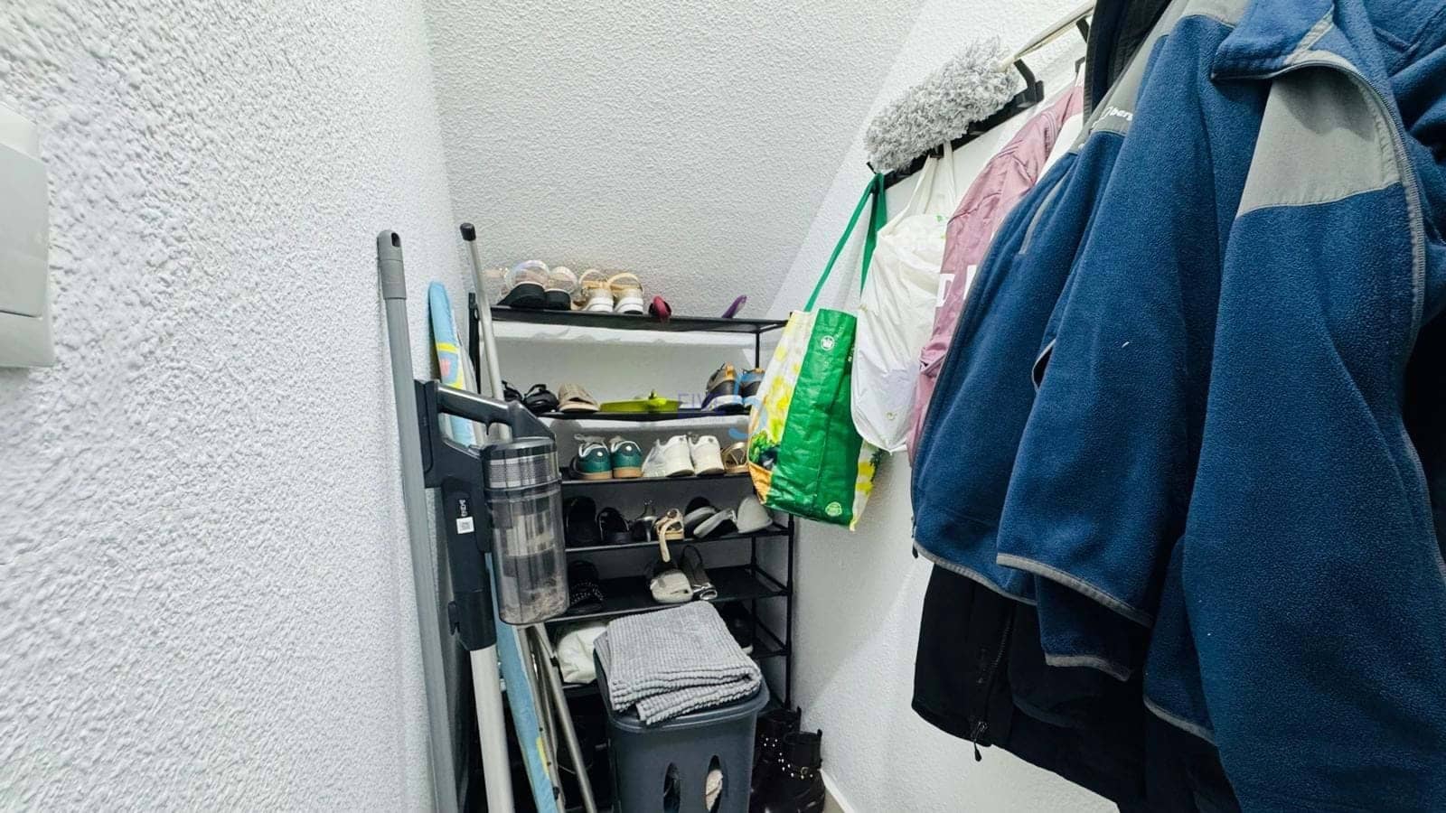 Casa de 3 habitaciones en Villamartin en venta con piscina - 299.900 € (Ref: 9542782)