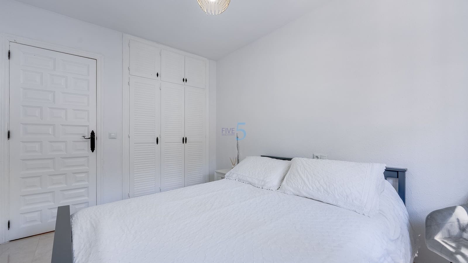 3 bedroom Townhouse for sale in Villamartin with pool - € 299,900 (Ref: 9542782)