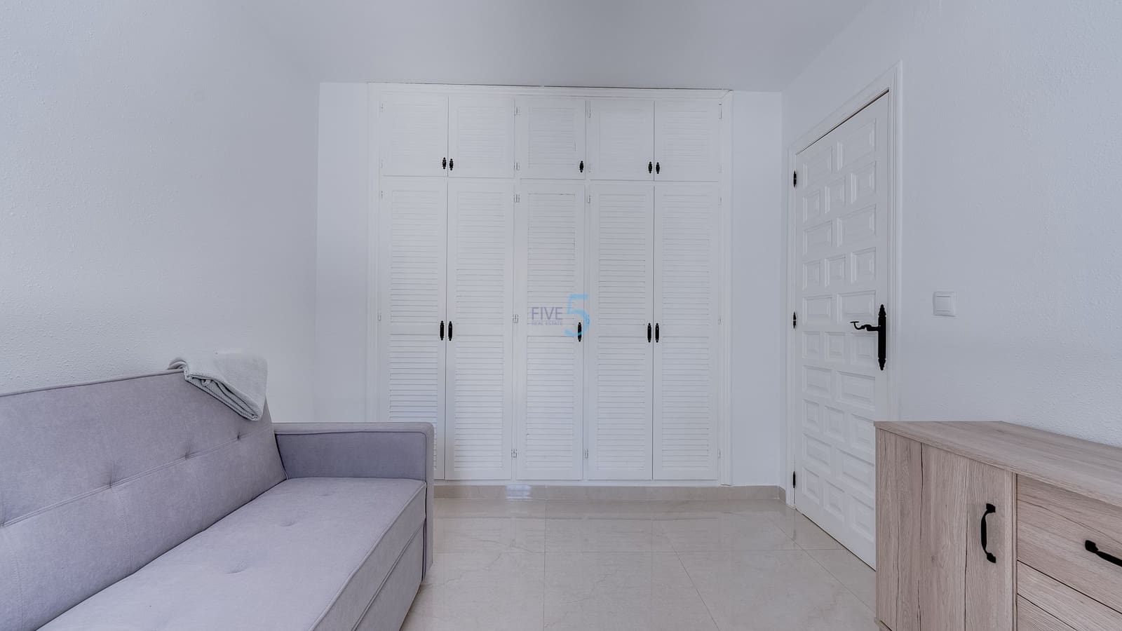 3 bedroom Townhouse for sale in Villamartin with pool - € 299,900 (Ref: 9542782)