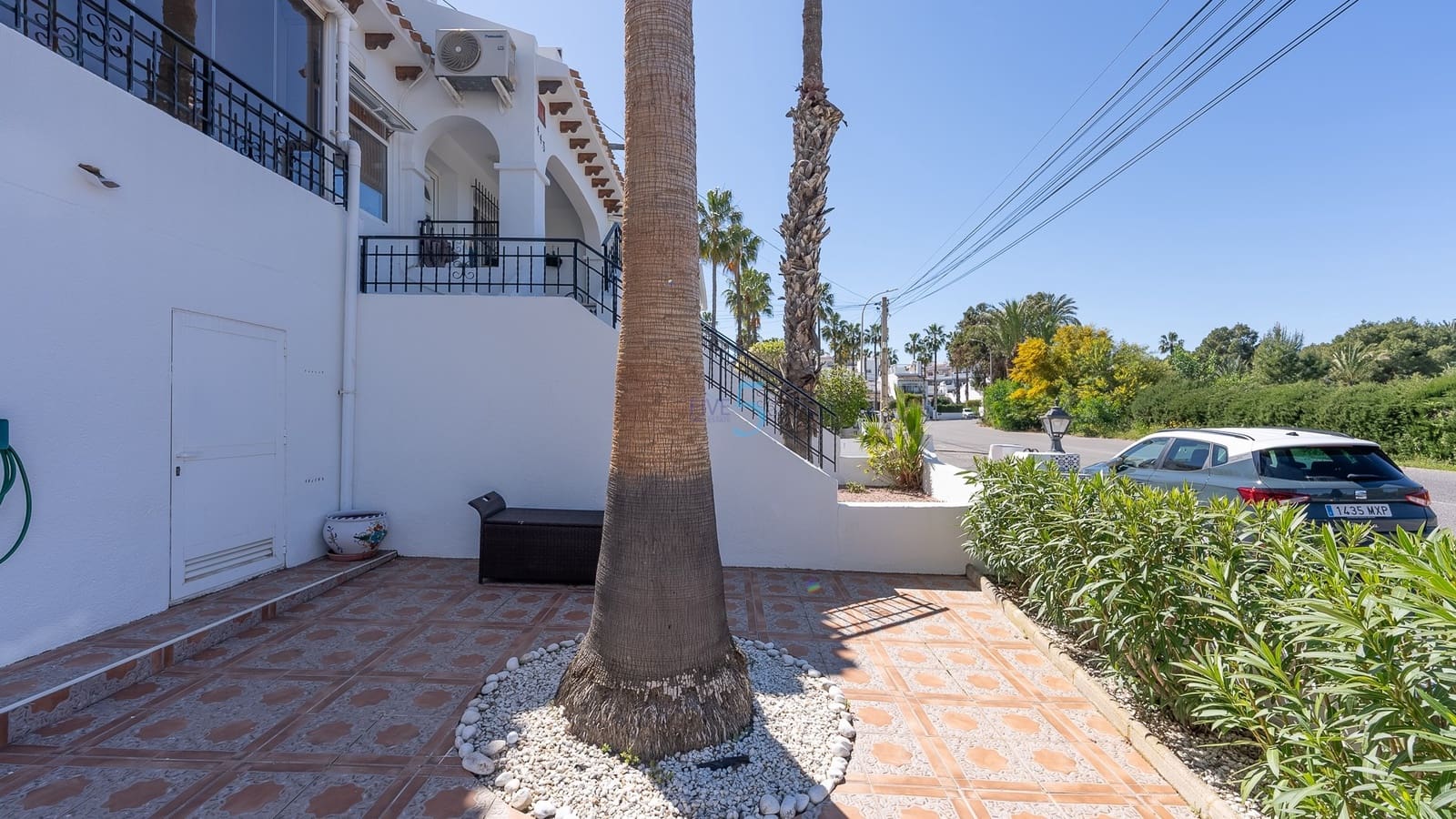 3 bedroom Townhouse for sale in Villamartin with pool - € 299,900 (Ref: 9542782)