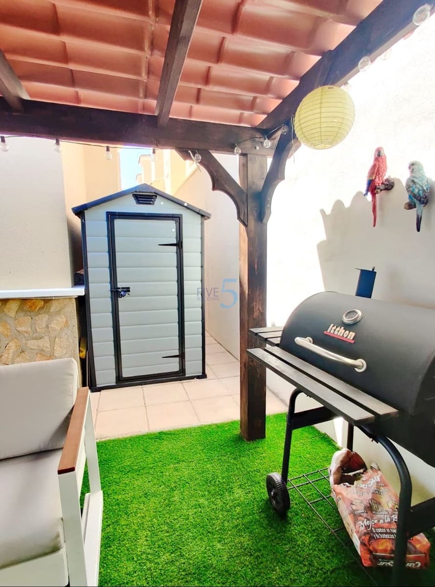 4 makuuhuone Huvila myytävänä paikassa San Miguel de Salinas mukana uima-altaan - 300 000 € (Ref: 9550153)