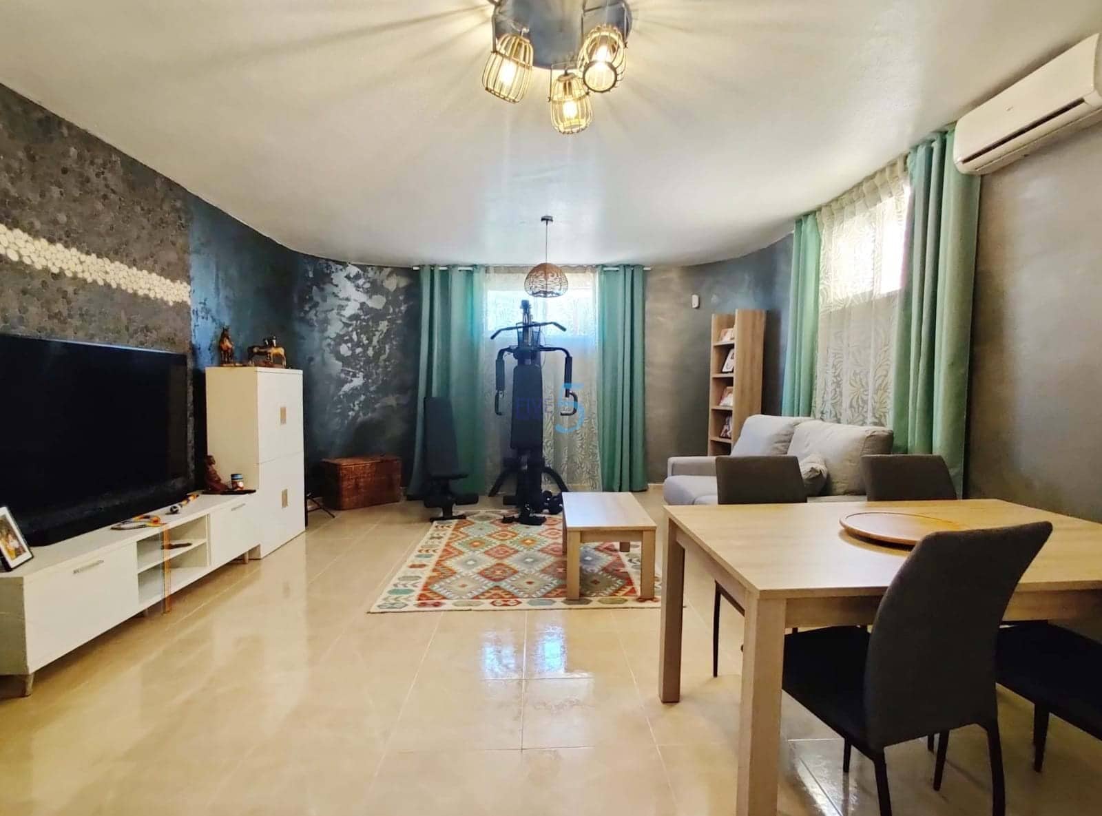 4 makuuhuone Huvila myytävänä paikassa San Miguel de Salinas mukana uima-altaan - 300 000 € (Ref: 9550153)