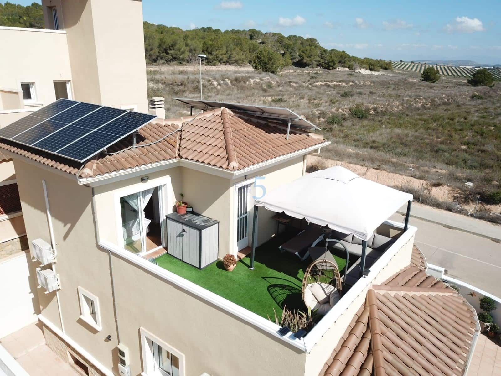 4 makuuhuone Huvila myytävänä paikassa San Miguel de Salinas mukana uima-altaan - 300 000 € (Ref: 9550153)