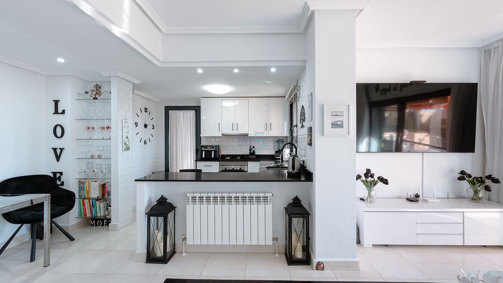 2 bedroom Apartment for sale in Villamartin with pool garage - € 255,000 (Ref: 9552661)