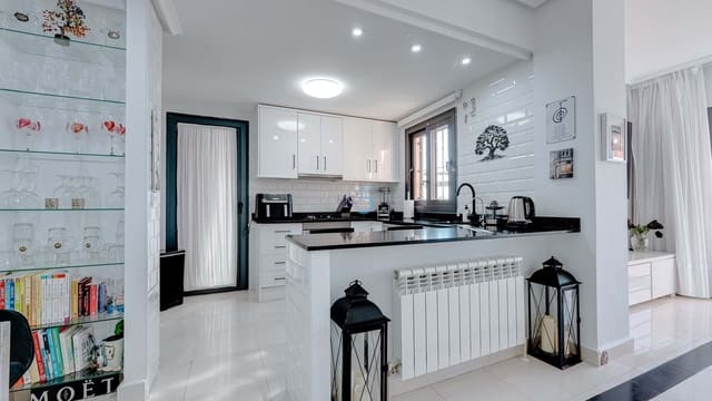 2 makuuhuone Huoneisto myytävänä paikassa Villamartin, Orihuela mukana uima-altaan 
autotalli - 255 000 € (Ref: 9552661)