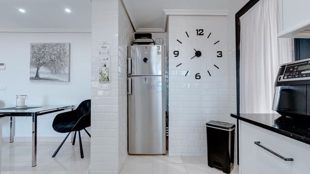 2 makuuhuone Huoneisto myytävänä paikassa Villamartin, Orihuela mukana uima-altaan 
autotalli - 255 000 € (Ref: 9552661)