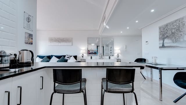 2 makuuhuone Huoneisto myytävänä paikassa Villamartin, Orihuela mukana uima-altaan 
autotalli - 255 000 € (Ref: 9552661)