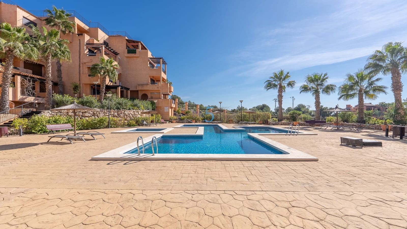 2 bedroom Apartment for sale in Villamartin with pool garage - € 255,000 (Ref: 9552661)