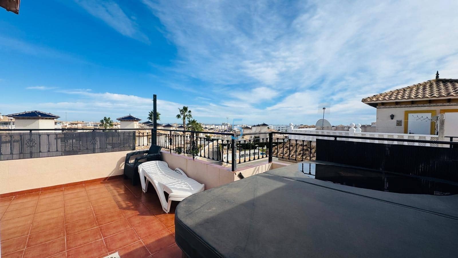 2 Zimmer Haus zu verkaufen in La Zenia mit Pool - 245.000 € (Ref: 9553189)