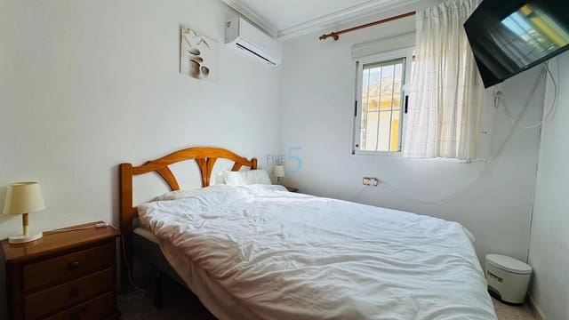 2 Zimmer Haus zu verkaufen in La Zenia, Orihuela mit Pool - 245.000 € (Ref: 9553189)