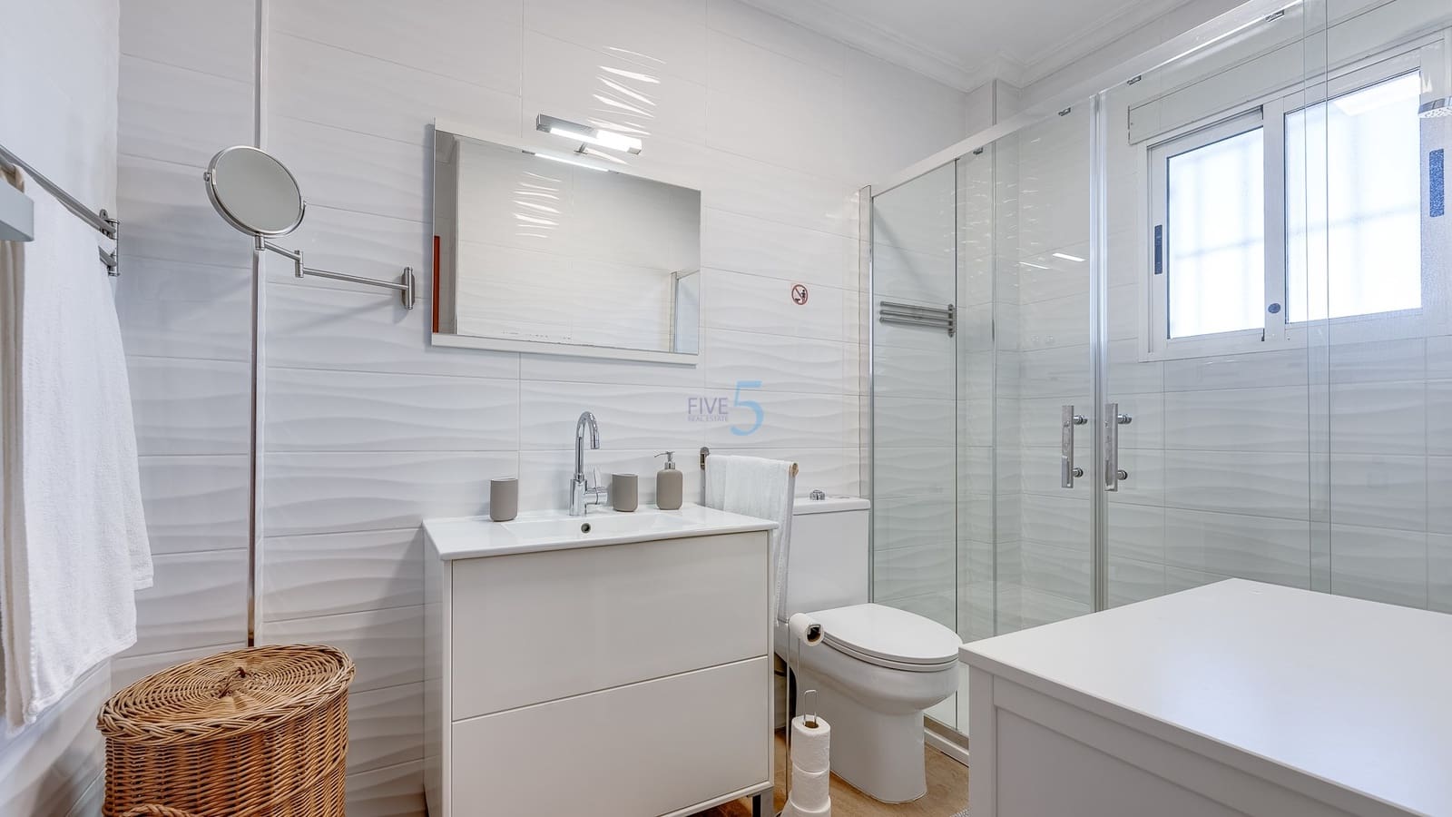 2 sypialnia Dom na sprzedaż w La Zenia z basenem - 230 000 € (Ref: 9553189)