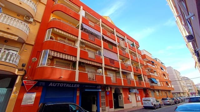 1 sovrum Lägenhet till salu i Torrevieja - 118 000 € (Ref: 9557335)