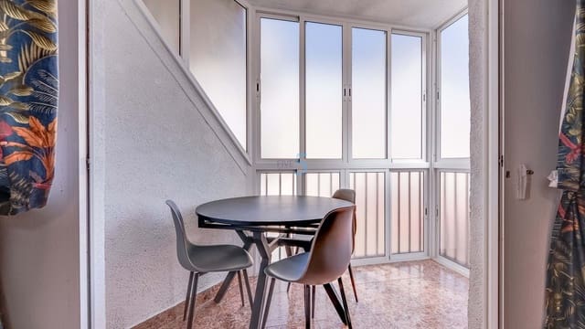 1 slaapkamer Appartement te koop in Torrevieja - € 113.000 (Ref: 9557335)